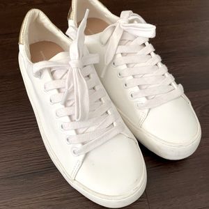 Banana Republic shoes size 7 (worn once)